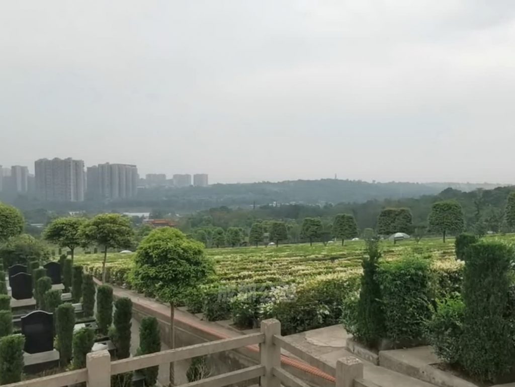 成都市皇恩寺陵园，承吸明清建筑之精髓，融汇现代建筑之技艺