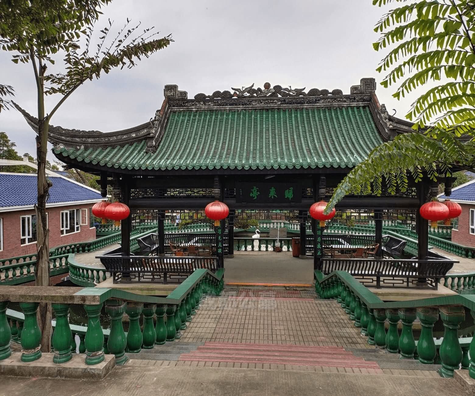 成都市皇恩寺陵园，承吸明清建筑之精髓，融汇现代建筑之技艺